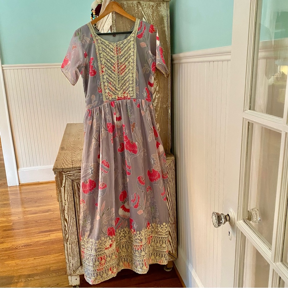 Indian Dress Grey and Pink with Gold Embroidery Size M